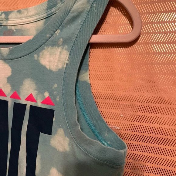 NIKE~GRAPHIC TEE~TIE DYE~SLEEVELESS TOP~SM - Picture 4 of 5